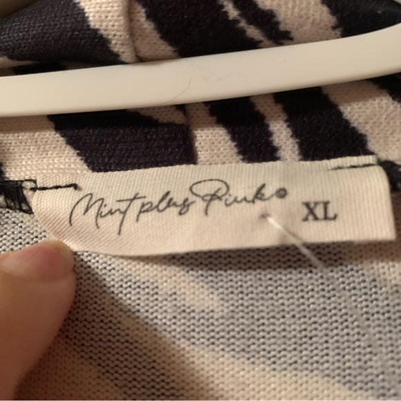 Zebra cardigan - Picture 3 of 5